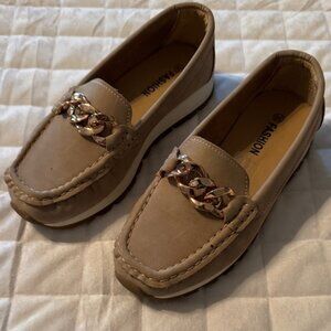 Beige Loafers‎ with Metallic Chain Accent